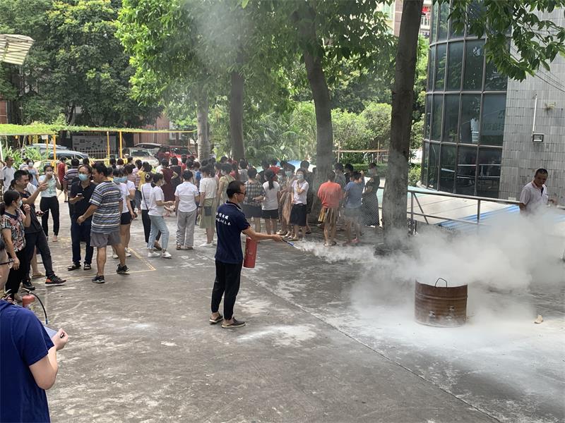 普及安全滅火知識(shí)，共建消防防火墻！—江信電子消防安全演練1.jpg